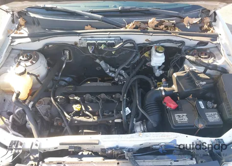 2010 Ford Escape Xls from USA, damaged, VIN 1FMCU9C71AKD02199